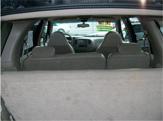 Ford Expedition 2002 photo 5