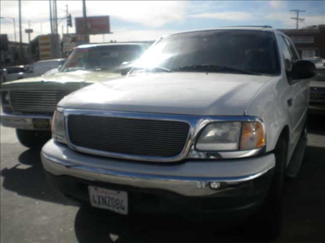 Ford Expedition 2002 photo 1