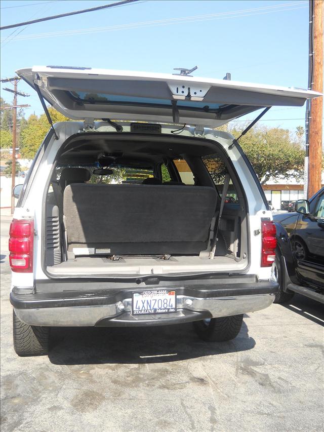 Ford Expedition 2002 photo 2