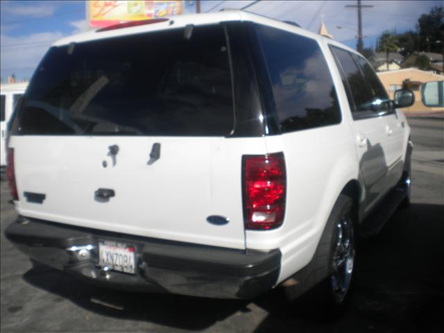 Ford Expedition 2002 photo 3