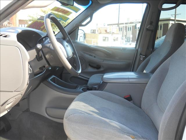 Ford Expedition 2002 photo 4