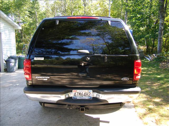 Ford Expedition 2002 photo 3
