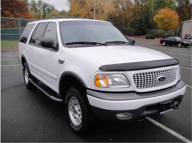 Ford Expedition 2002 photo 1