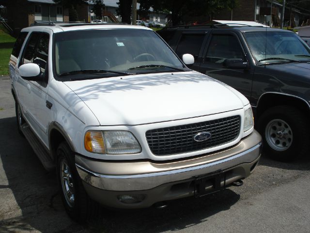 Ford Expedition 2002 photo 4