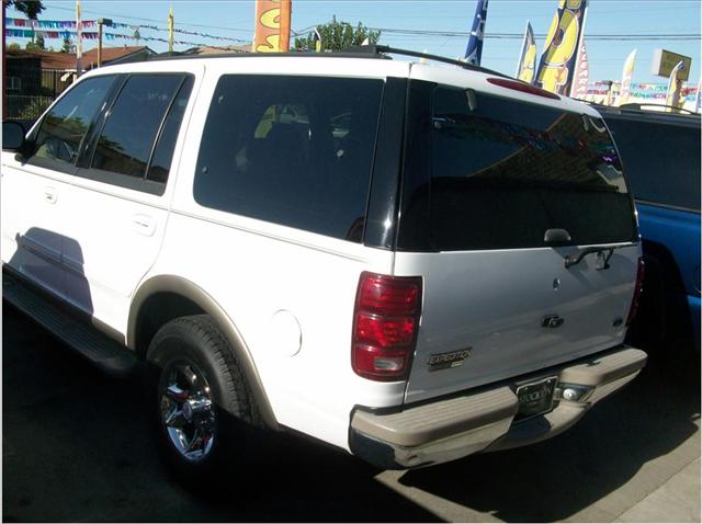 Ford Expedition 2002 photo 3