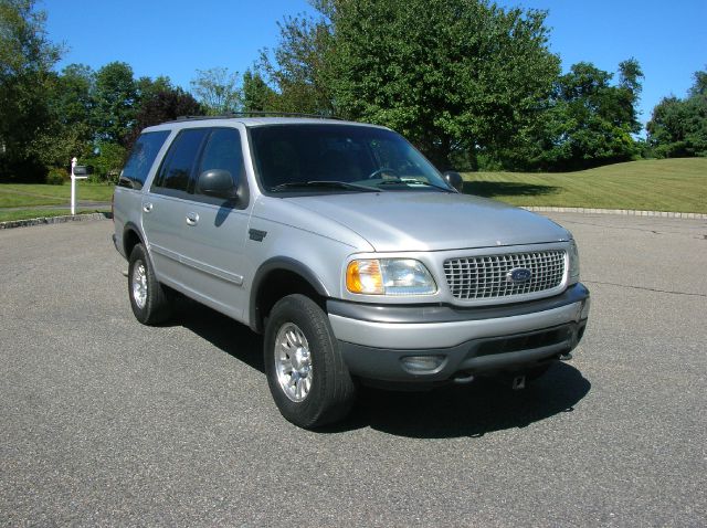 Ford Expedition 2002 photo 1