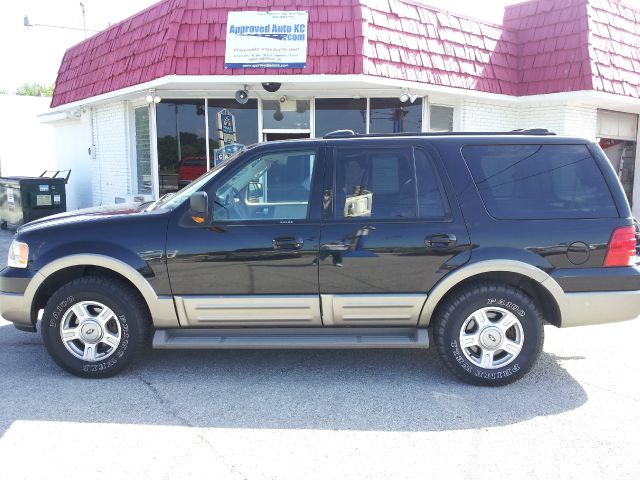 Ford Expedition 2003 photo 2