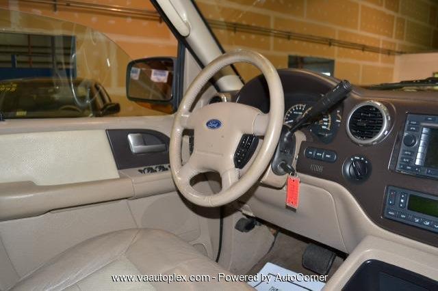 Ford Expedition 2003 photo 8