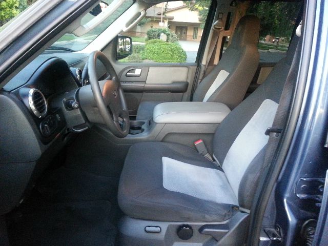 Ford Expedition 2003 photo 7