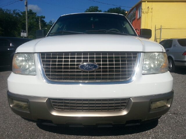 Ford Expedition MOON BOSE Quads SUV