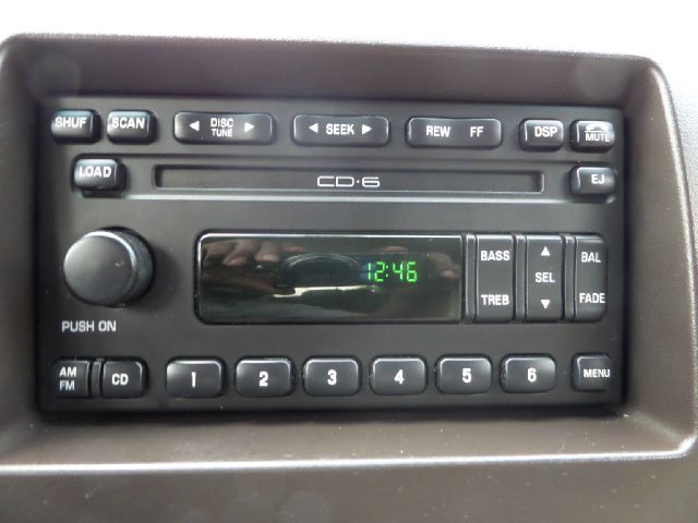 Ford Expedition 2003 photo 10