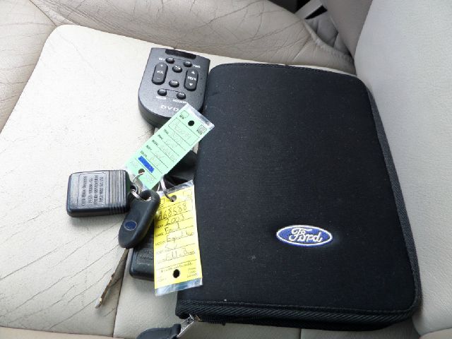 Ford Expedition 2003 photo 23