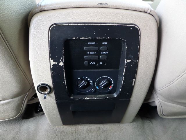 Ford Expedition 2003 photo 24