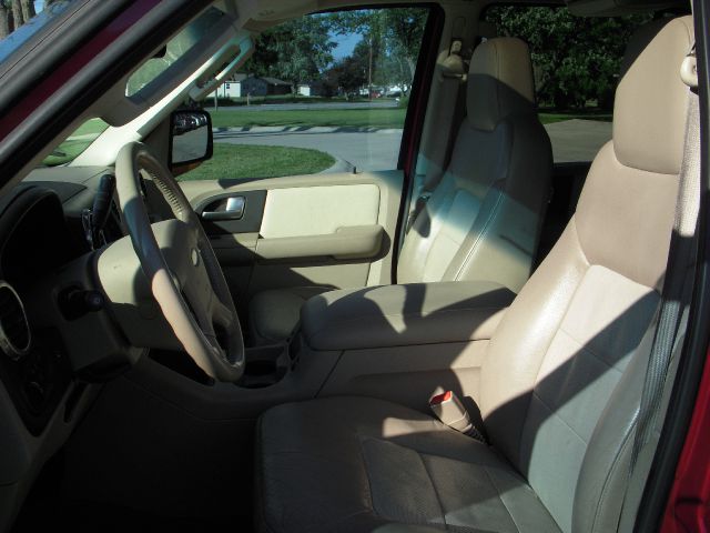 Ford Expedition 2003 photo 4