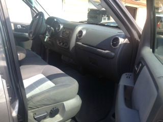 Ford Expedition 2003 photo 3