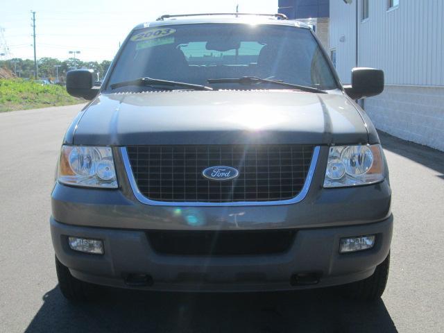 Ford Expedition 2003 photo 2