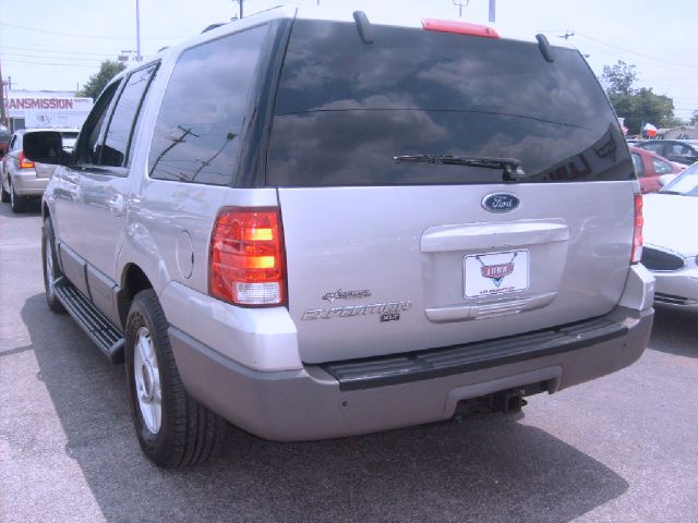 Ford Expedition 2003 photo 1