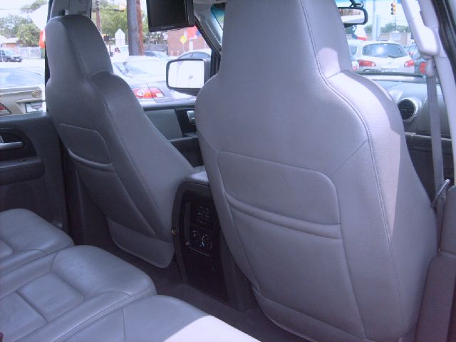 Ford Expedition 2003 photo 29