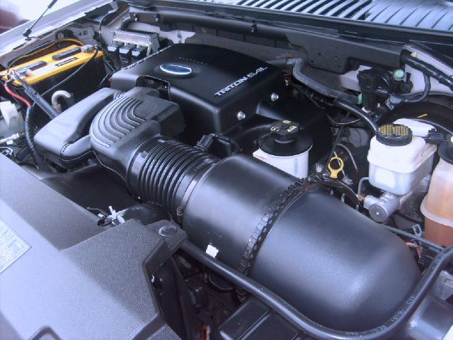 Ford Expedition 2003 photo 8