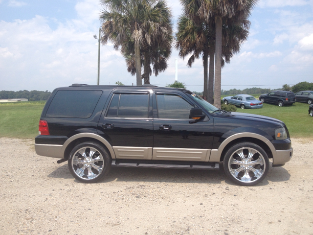 Ford Expedition 2003 photo 1