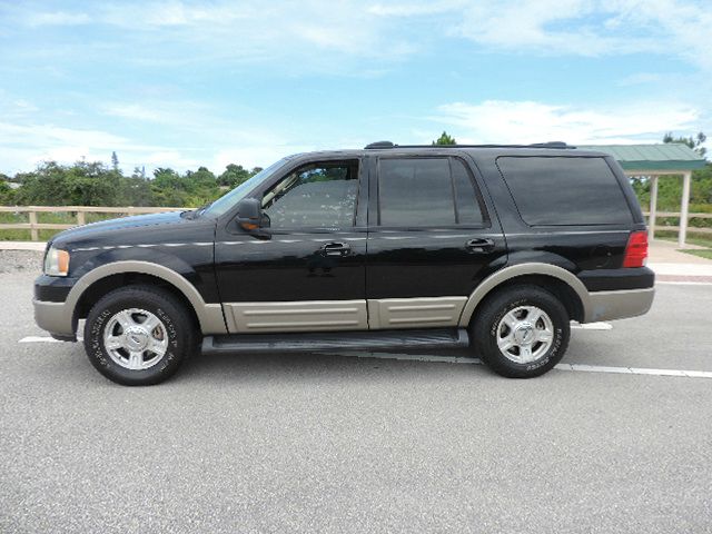 Ford Expedition 2dr HB Man Spec SUV