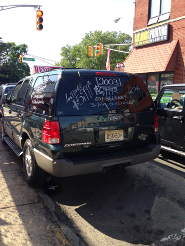 Ford Expedition 2003 photo 2