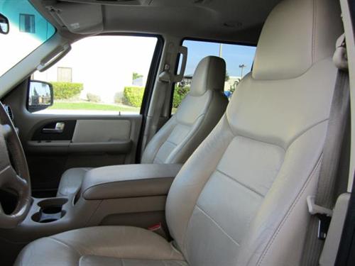 Ford Expedition 2003 photo 1