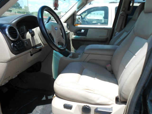 Ford Expedition 2003 photo 4