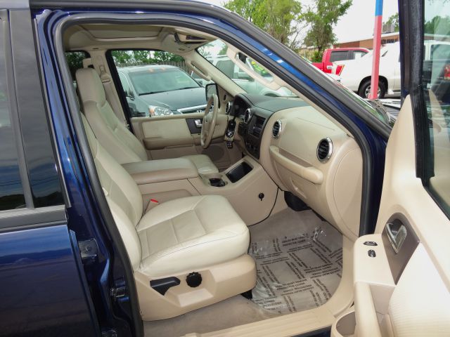 Ford Expedition 2003 photo 10