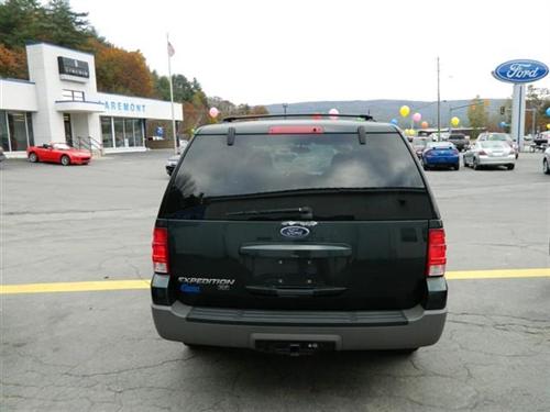 Ford Expedition 2003 photo 2