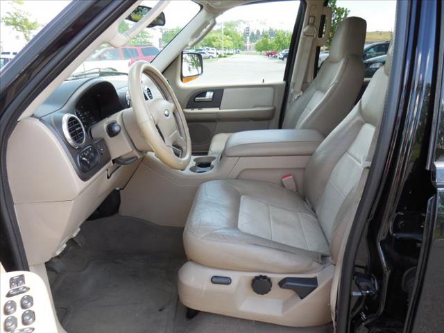 Ford Expedition 2003 photo 0