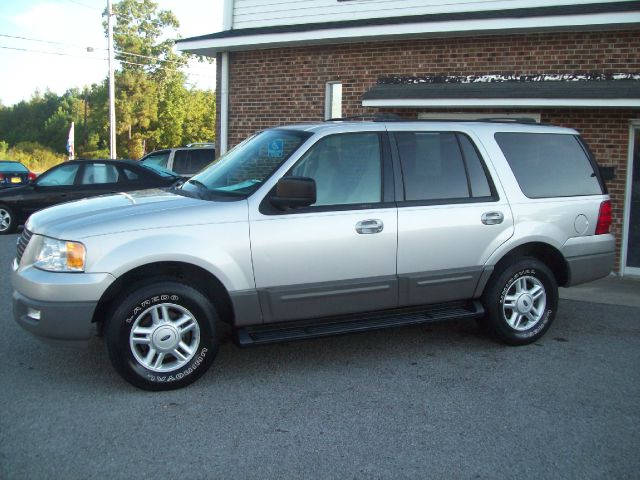 Ford Expedition 2003 photo 2