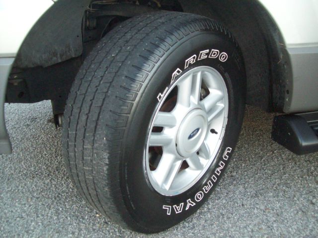 Ford Expedition 2003 photo 3