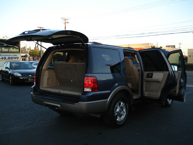 Ford Expedition 2003 photo 11