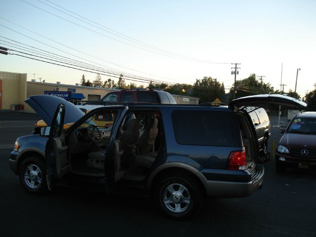 Ford Expedition 2003 photo 12