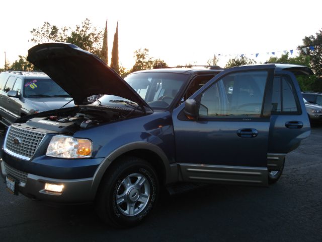 Ford Expedition 2003 photo 13