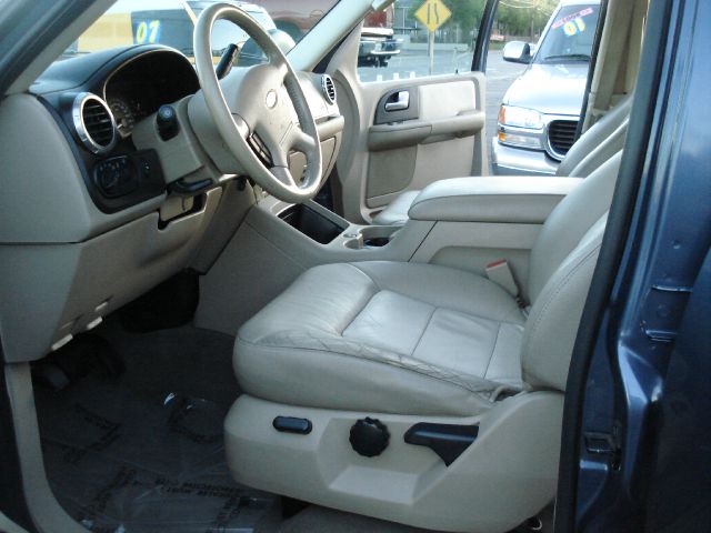 Ford Expedition 2003 photo 23