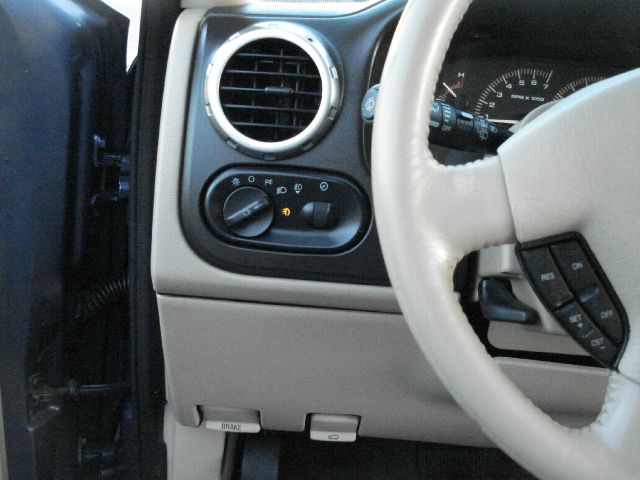 Ford Expedition 2003 photo 24