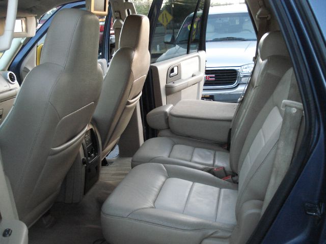 Ford Expedition 2003 photo 25