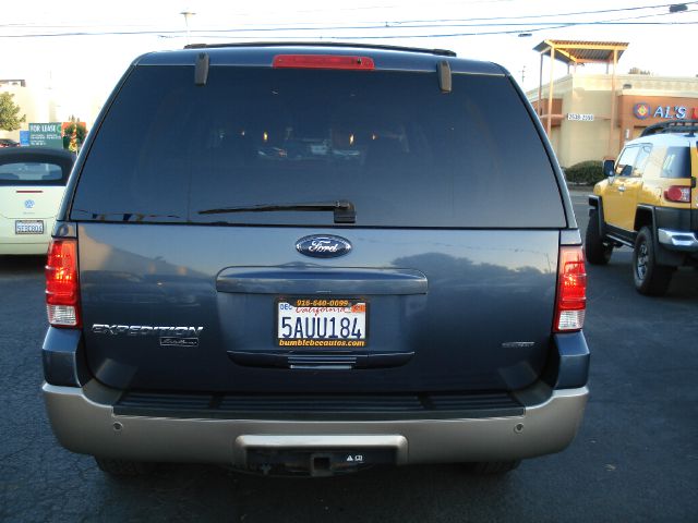 Ford Expedition 2003 photo 36