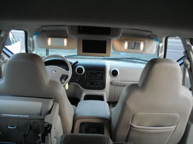 Ford Expedition 2003 photo 43