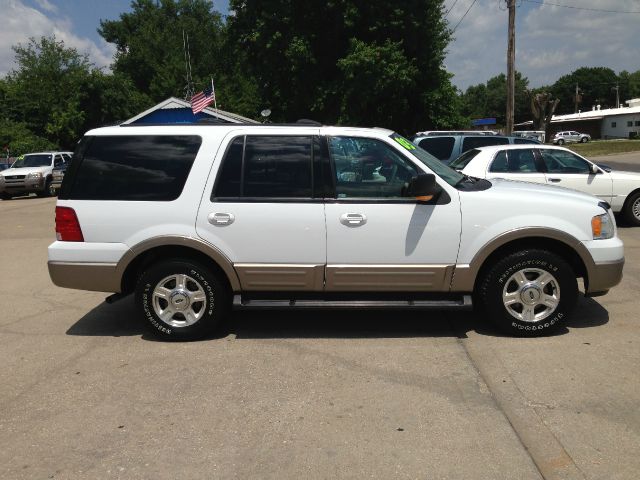 Ford Expedition 2003 photo 1