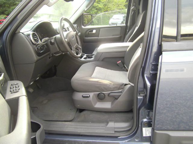 Ford Expedition 2dr HB Man Spec SUV