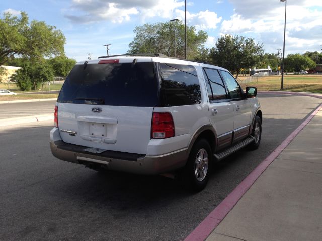 Ford Expedition 2dr HB Man Spec SUV