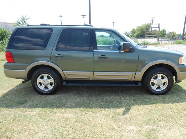 Ford Expedition 2003 photo 2