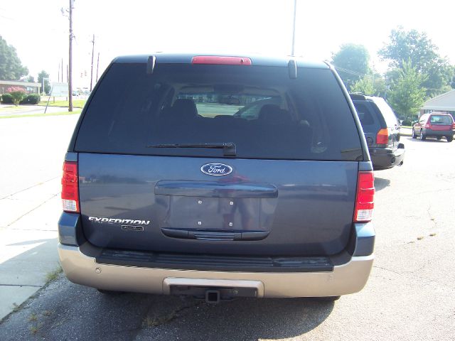Ford Expedition 2003 photo 1