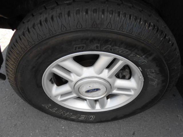 Ford Expedition 2003 photo 17