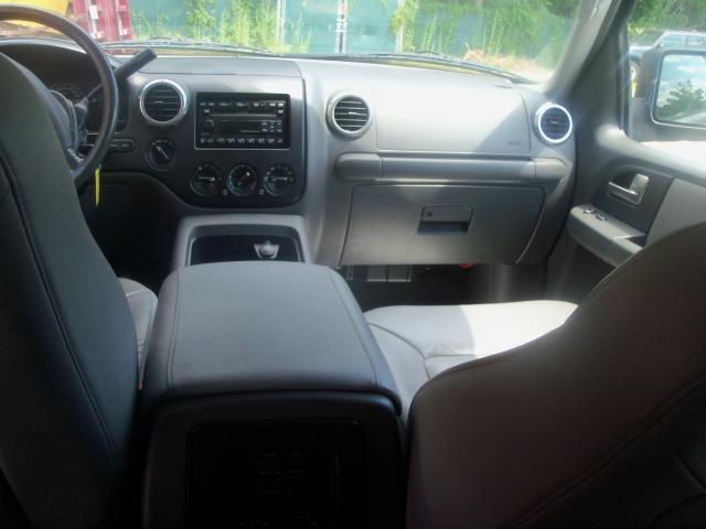 Ford Expedition 2003 photo 5