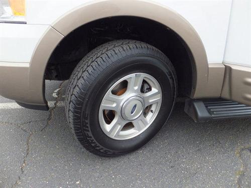 Ford Expedition 2003 photo 4