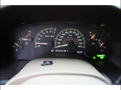 Ford Expedition 2003 photo 1